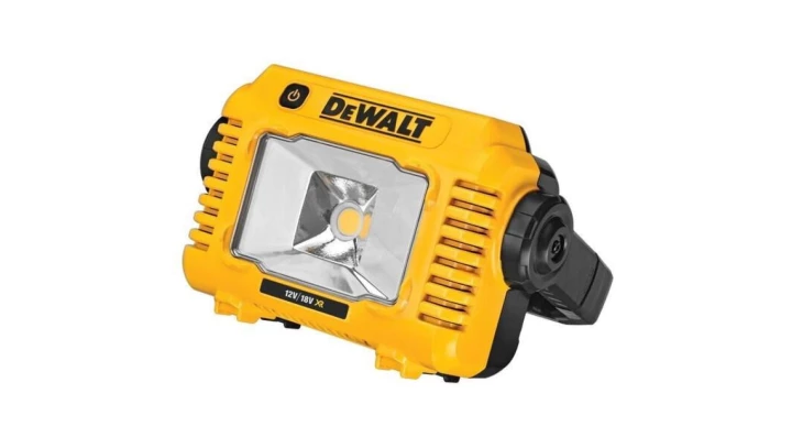 KOMPAKTOWA LAMPA LED 18V XR 0*AH