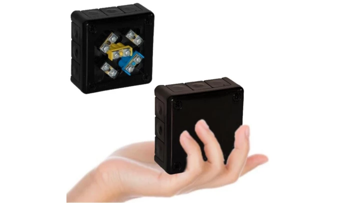 Puszka n/t herm. 118x118 złączki czarna IP55 /10