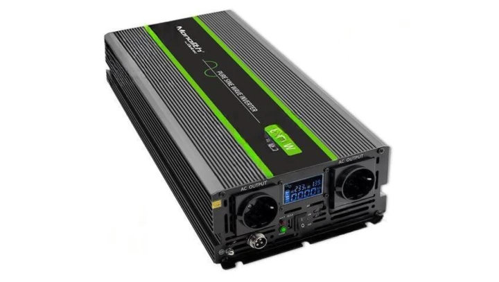 Qoltec Przetwornica napięcia Monolith 3000W 6000W 24V na 230V Czysty Sinus LCD