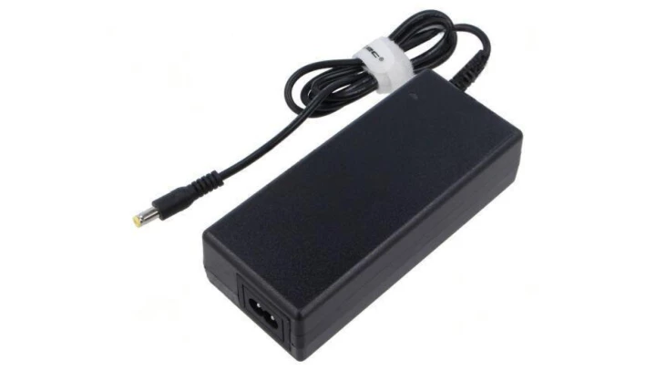 Qoltec Ładowarka do baterii roweru elektrycznego 36V 42V 2A 5.5*2.5