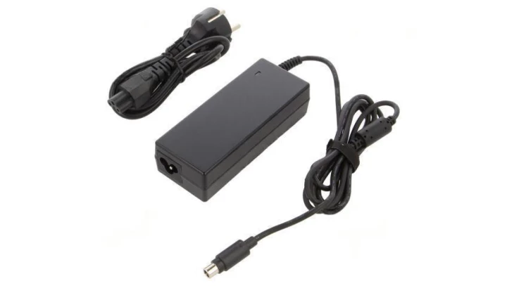 Qoltec Zasilacz do elektrycznej hulajnogi Xiaomi Mi 84W 42V 2A 8.0*8.0+pin +kabel zasilający