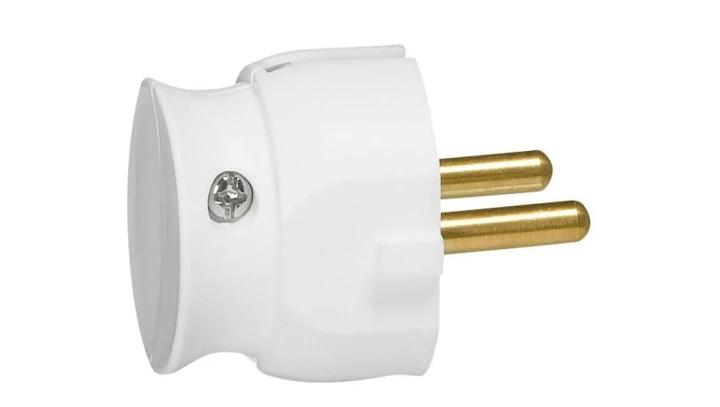 HELMO Wtyczka przenośna 2P 16A niska biała 50183