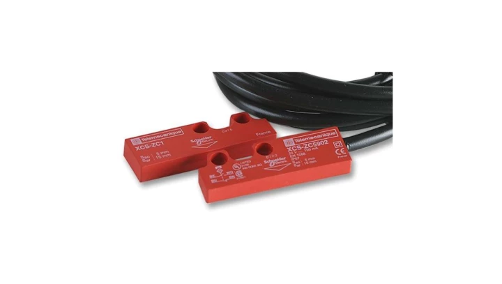 Wyłącznik magnetyczny bezpieczeństwa 1Z 1R 24V DC przewód 2m XCSDMP5902