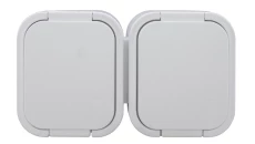 B2 Gniazdo podwójne 2P+Z SCHUKO bryzgoodporne z klapką w kolorze wyrobu IP54 biały 00060278