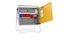 Rozdzielnica budowlana elBOX-M W63-004006 IP44 wtyk CEE 63A-5P gn: 6xGK 230V 16A 4xCEE 32A 1xRCCB 6kA 77451012