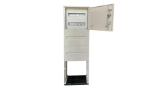 RT 40x40 TH/F Obudowa termoutwardzalna z fundamentem 40x40 2x16 modułów IP 44 rozdzielnia elektryczna złącze kablowe