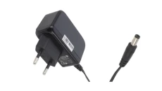 Wtyczkowy zasilacz impulsowy 9V/1A/9W z wtykiem DC - 2.1x5.5