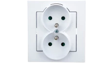 SONATA Gniazdo podwójne z uziemieniem z przesłonami torów prądowych, kompletne z ramką biały mat GP-2RZP/75