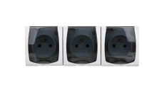 MADERA Gniazdo hermetyczne potrójne z/u IP44 klapka przezroczysta białe GNH-3NZ/00/d