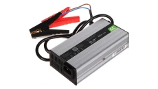 Ładowarka, prostownik Green Cell do akumulatorów LiFePO4 14.6V 10A