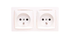 OTEO Gniazdo podwójne z/u 16A z przesłonami białe 086076