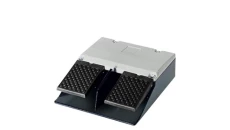 Przycisk nożny podwójny bez osłony bez samopowrotu szary metal 1Z 1R 1 krok IP65 3SE2932-0AB20