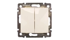 VALENA Łącznik schodowy podwójny kremowy 774308